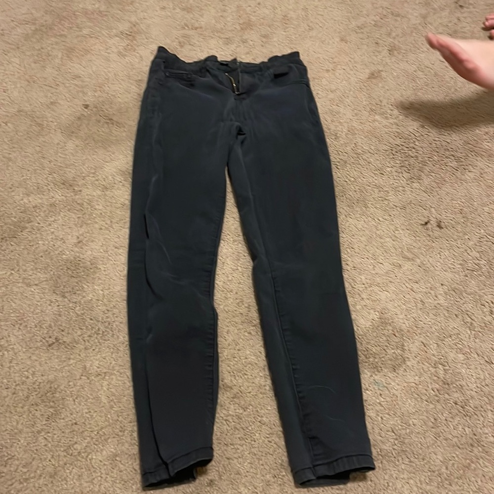 black skinny jeans